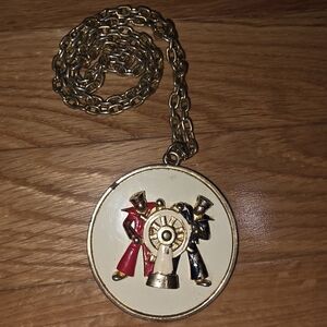 VINTAGE USNER SAILER PENDANT NECKLACE GREAT PIECE